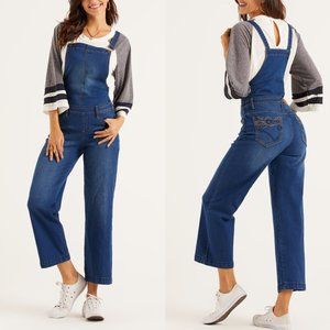 NWT Medium Wash Pocket Denim Crop Overalls